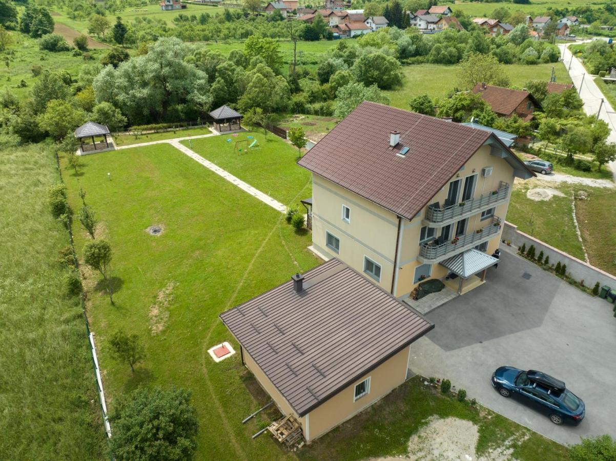 River Bank Apartments & Castle View Bihać Esterno foto