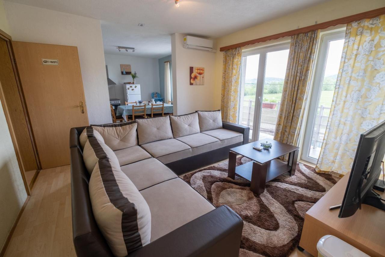 River Bank Apartments & Castle View Bihać Esterno foto