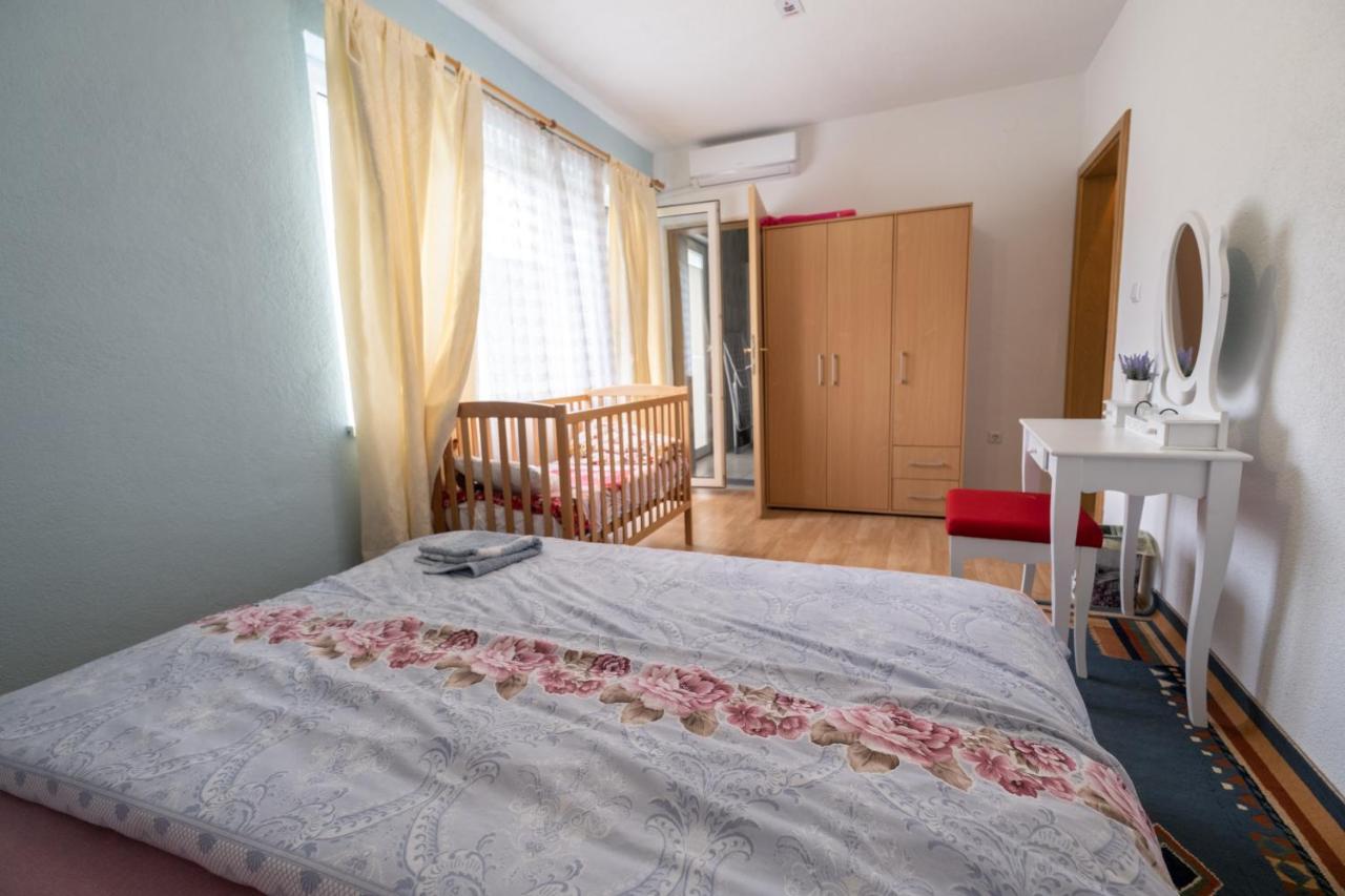River Bank Apartments & Castle View Bihać Esterno foto