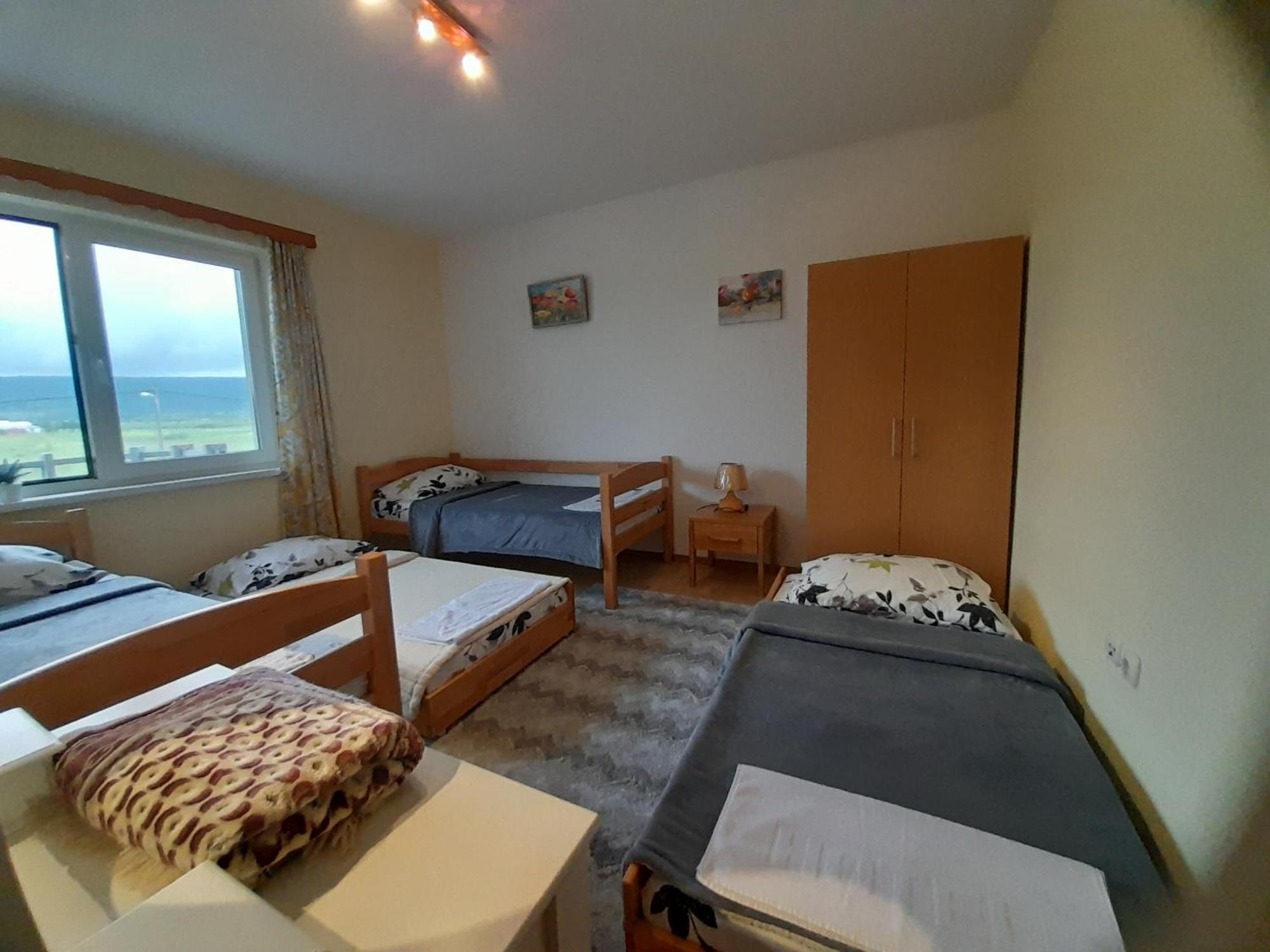 River Bank Apartments & Castle View Bihać Esterno foto